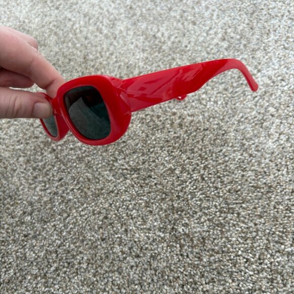 Square Frame Red Sunglasses Square Y2K Bold Trendy Festival - Picture 5 of 9